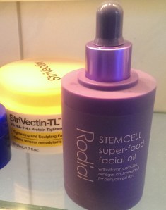 Das Öl gehört bereits jetzt zu meinen "Badezimmerlieblingen"